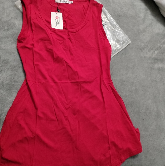 Women's sleeveless Various Hem Tunic Top Red Size Medium - Picture 5 of 5